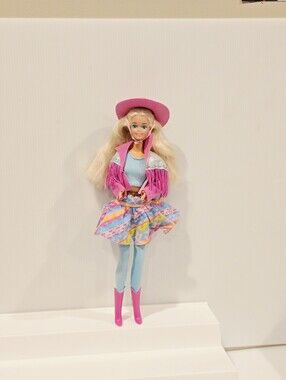 Vintage Barbie Doll Western Fun Barbie 1989